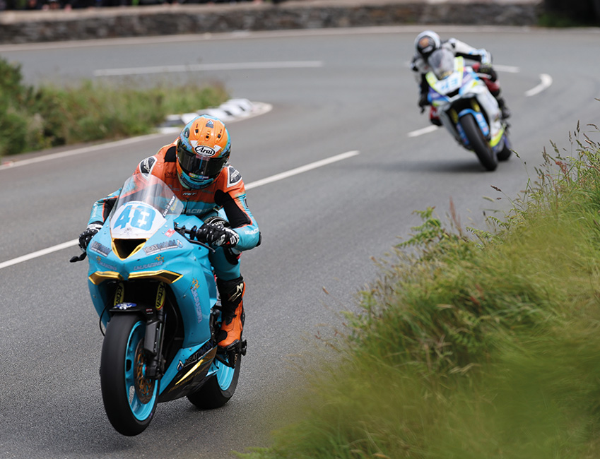 course de moto sur route tourist trophy