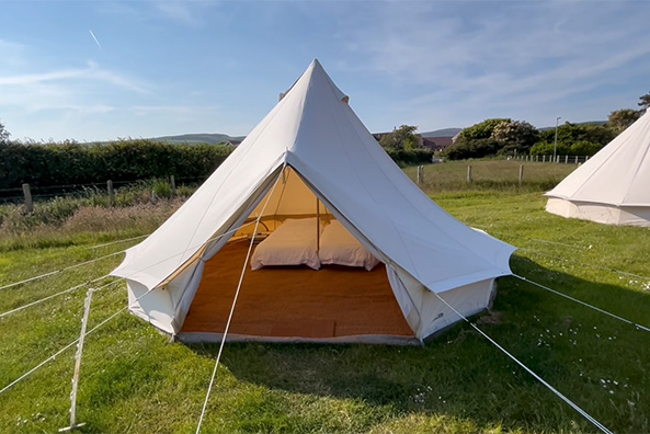 se loger à proximité du tourist trophy
