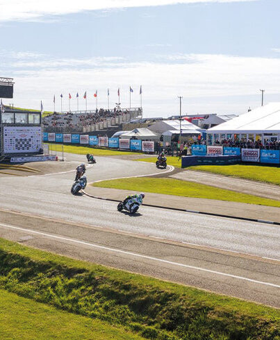 réserver votre séjour pour la north west 200 2026