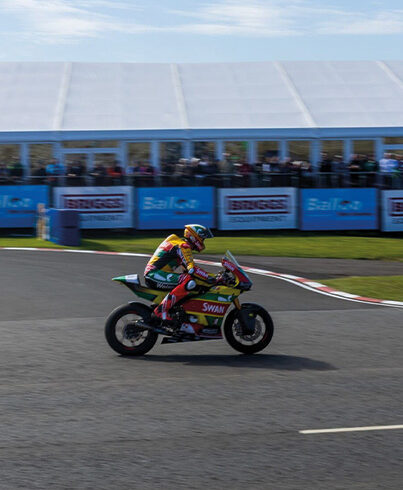 assister aux courses de la north west 200 2026