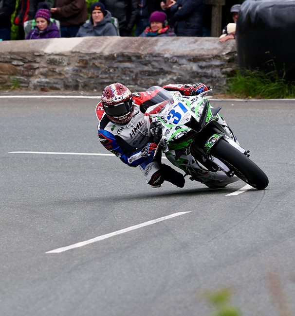 partir en voyage sur l'ile de man pour le tourist trophy